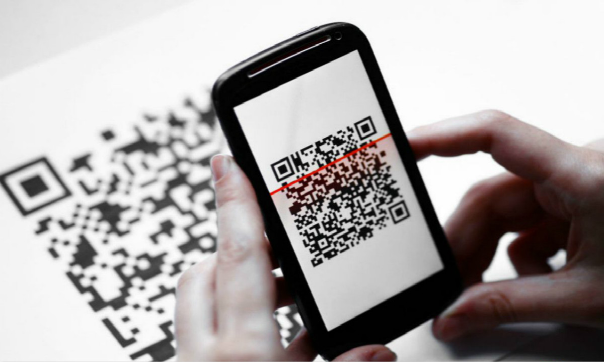 Qr android. Сканер QR кода для смартфона. Считывание QR кода картинки. Фон для QR кода красивый. Считыватель QR кодов изображение.